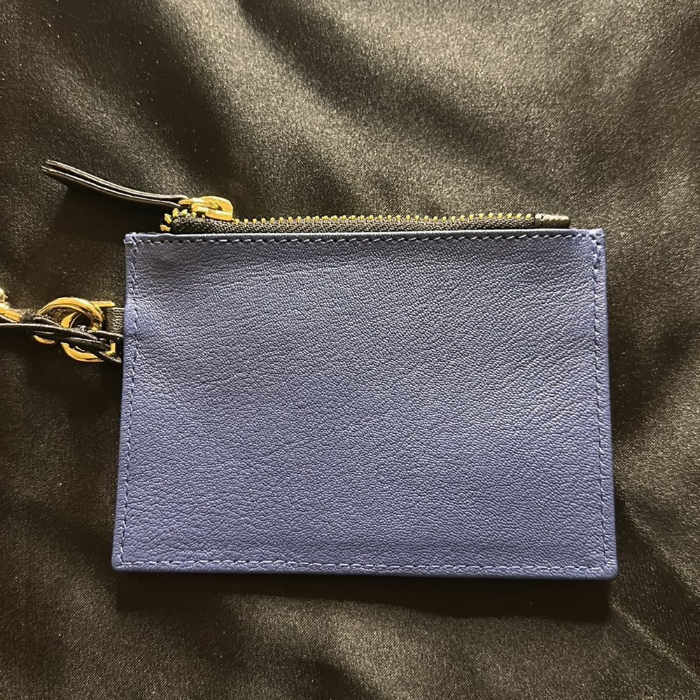 Woman’s accessory - Picture 4 of 9